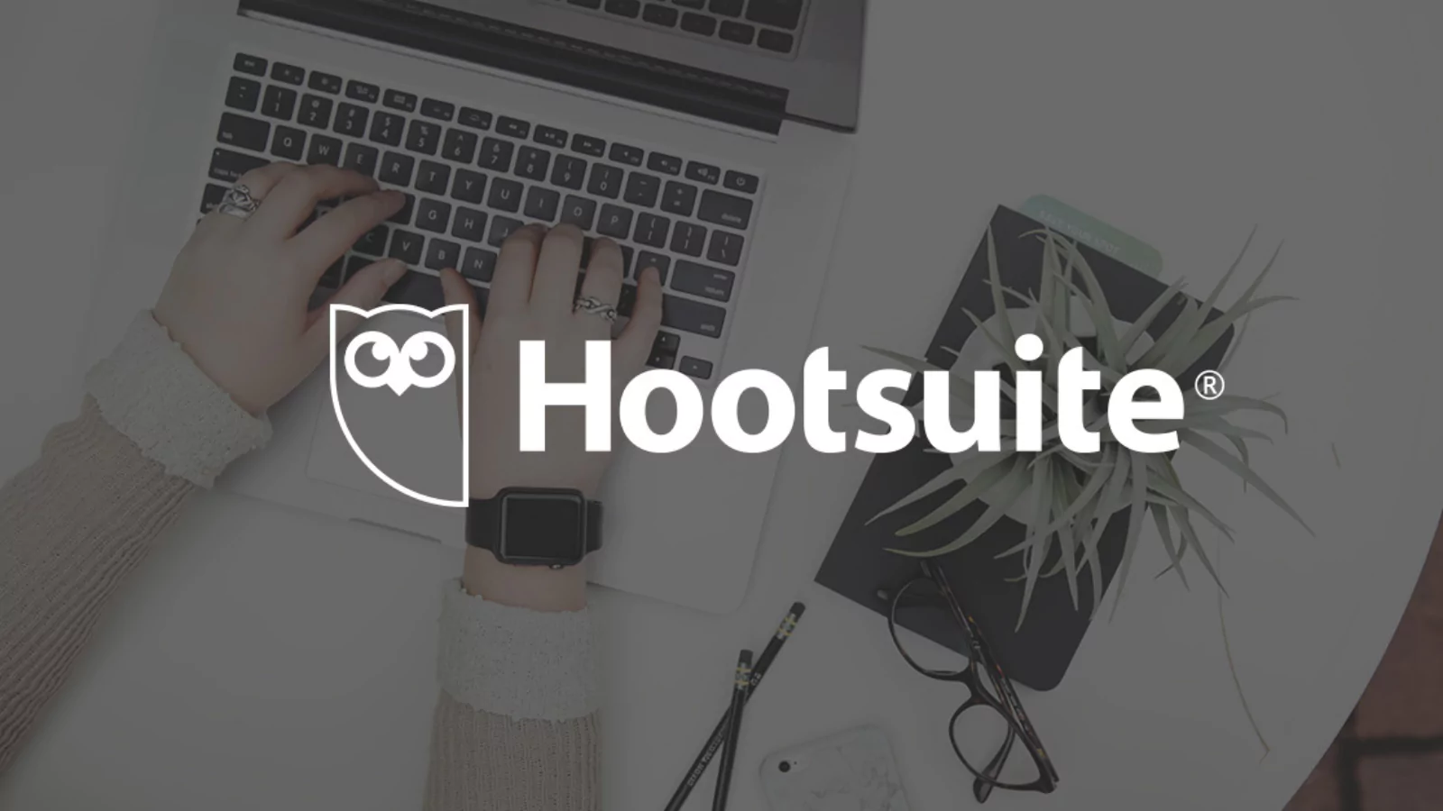hootsuite-facebook-competitors-analysis-tool